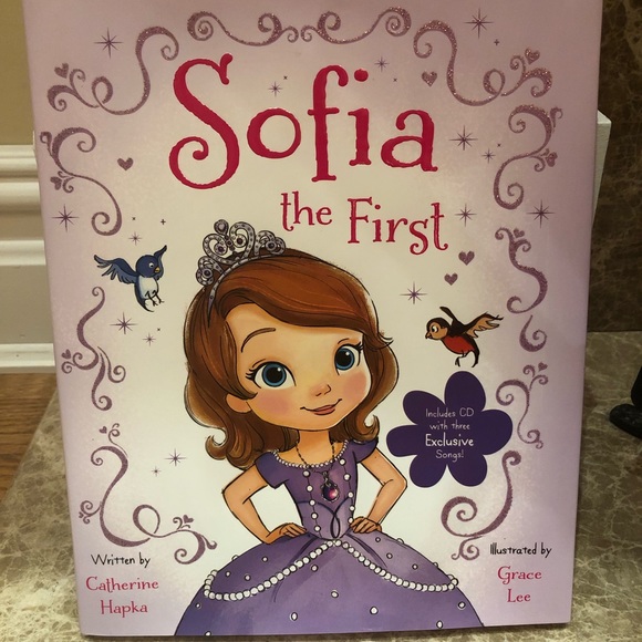 Disney Other - 2 For $10🎉NWOT New Sophia The First Book With CD Disney Other - 2 For $10🎉NWOT New Sophia The First Book With CD